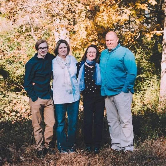 Meet your Posher, Marlene - Picture 1 of 1